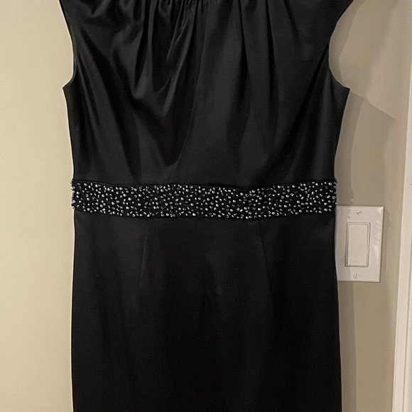 Dress - Picture 4 of 5